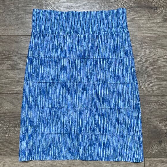 BCBGMaxAzria High Rise Blue Space Dyed Stretch Bandage Pencil Skirt Size Small - Picture 1 of 7